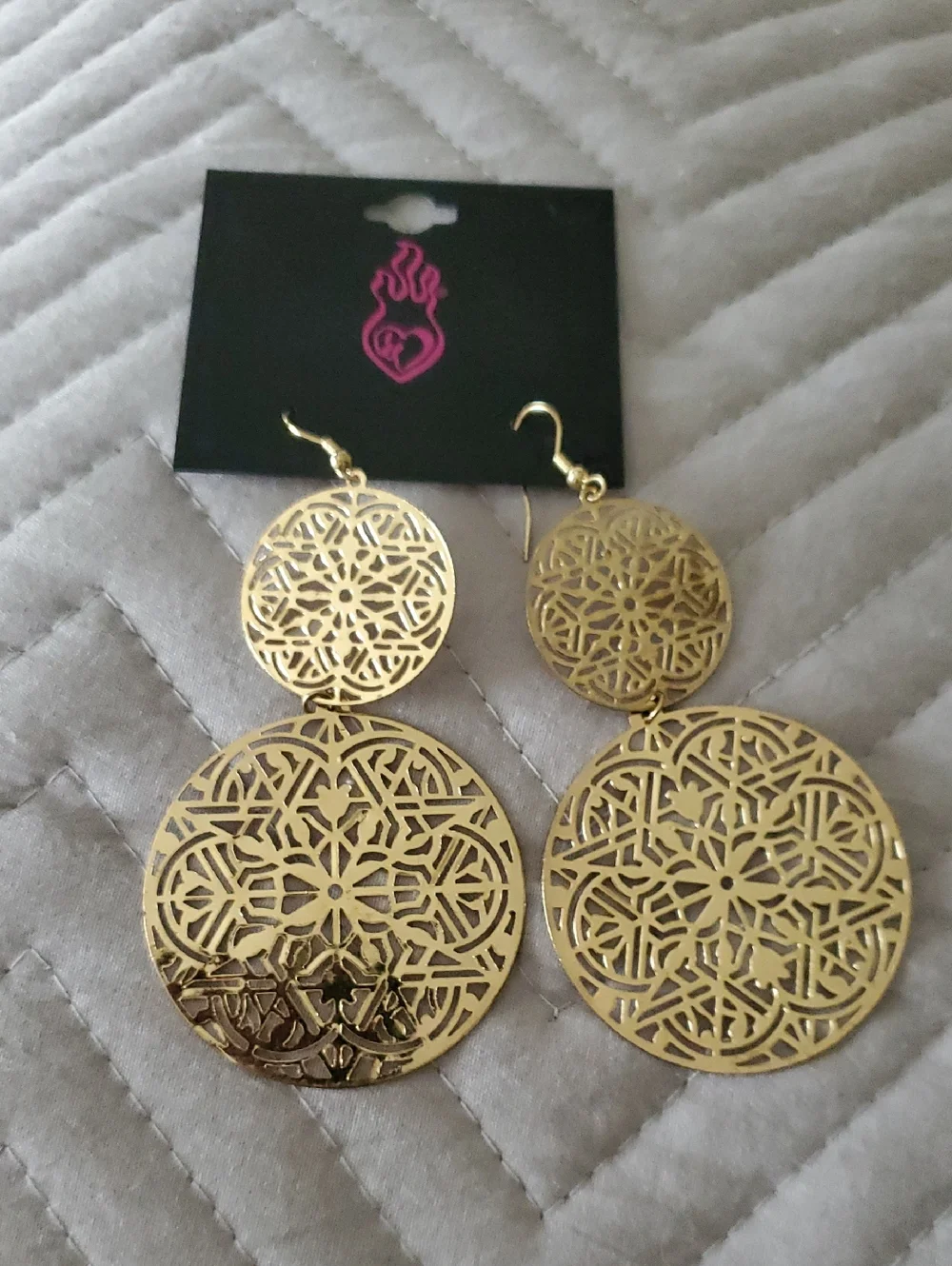 Torrid 2010's Gold Filigree Double Disc Earrings NWT